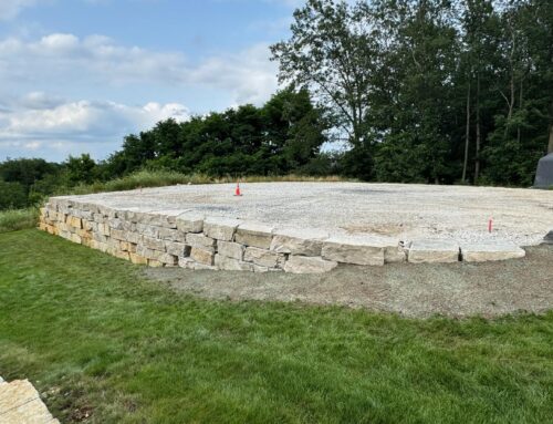 Outdoor Retaining Wall Installation in Burlington, WI | Koch Kuts